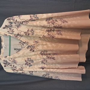 Maurices L woman's top